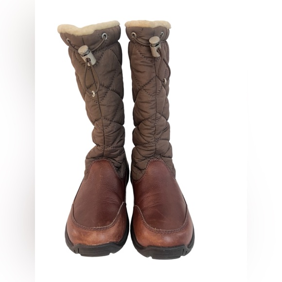 Ugg Snowpeak Shearling boots - Picture 2 of 8